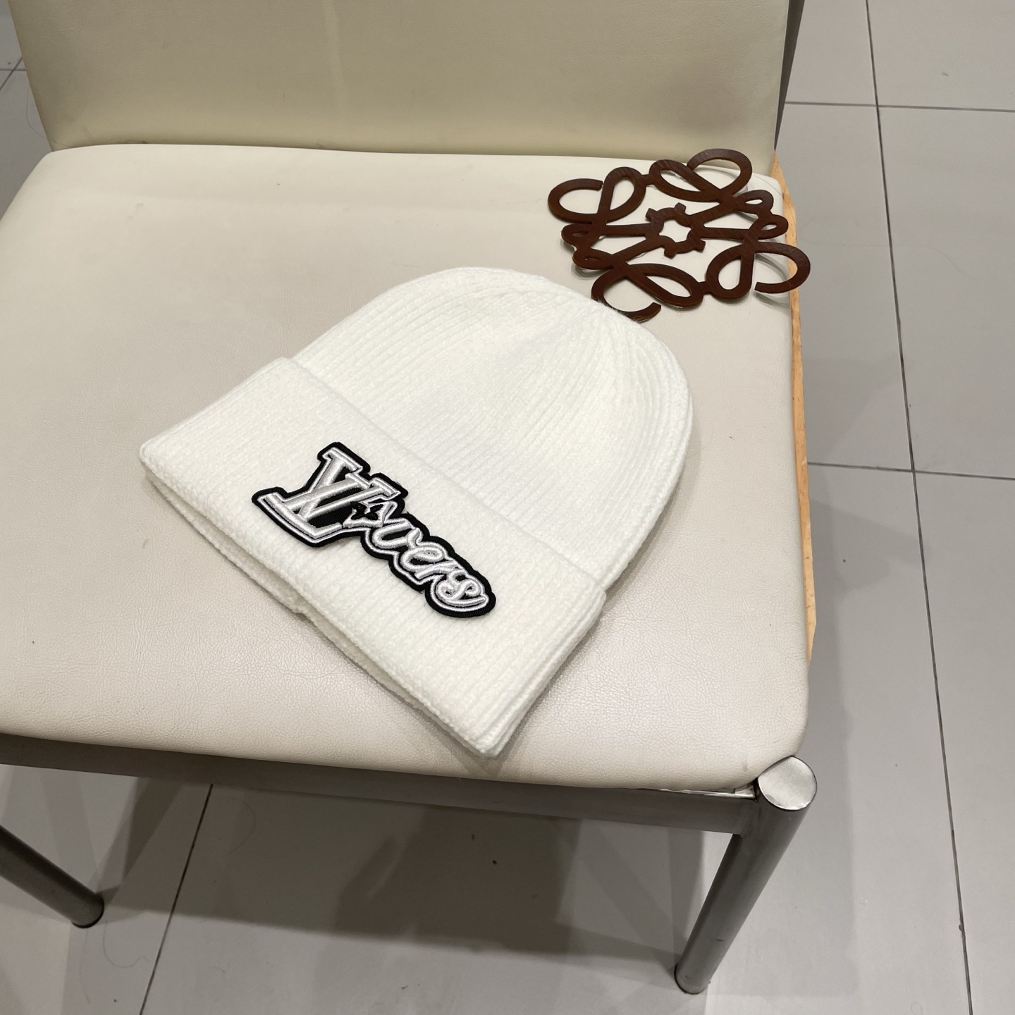  LV 路易威登 2025秋冬新款毛线帽，男女款针织帽，