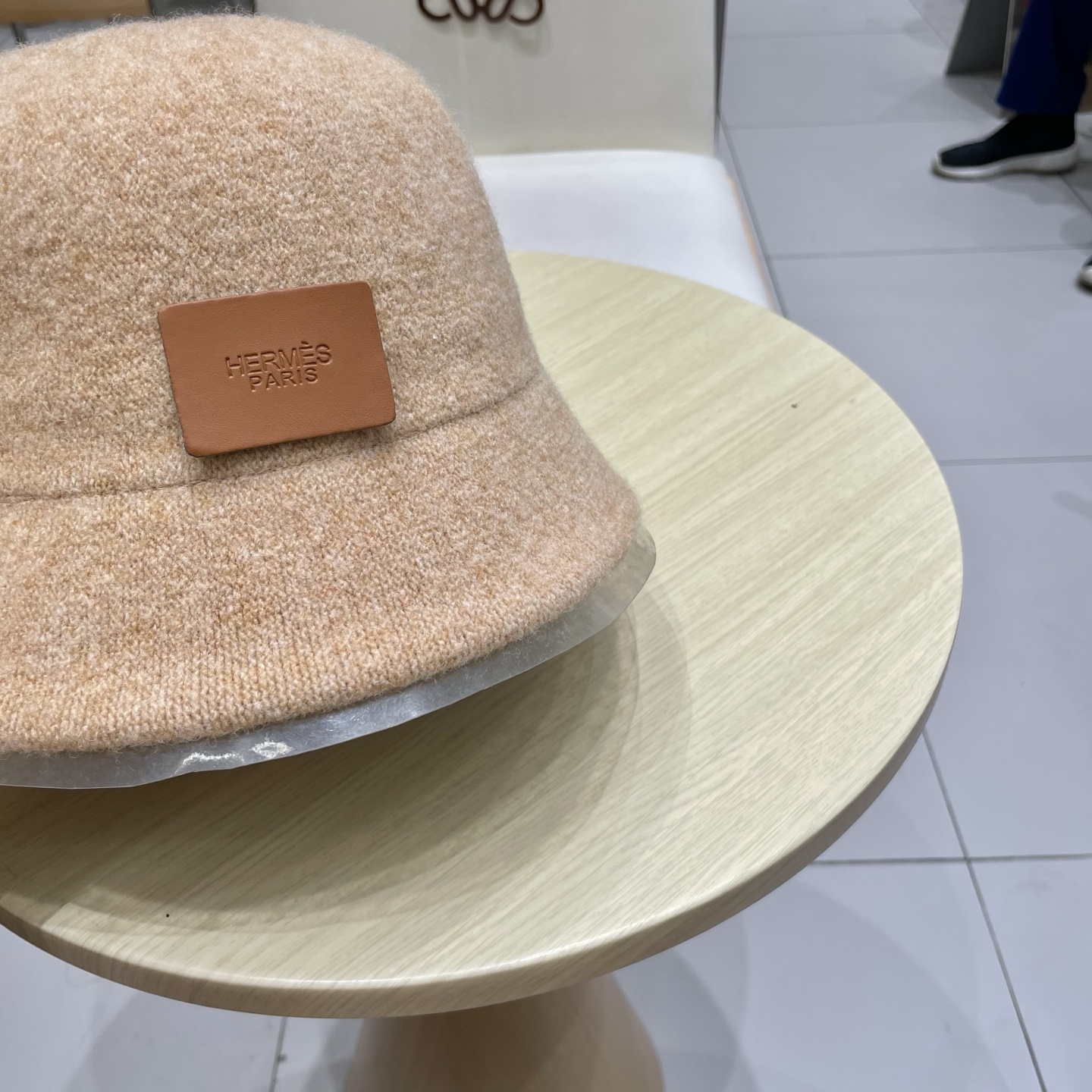  爱马仕 HERMES加厚保暖可折叠渔夫帽子显女秋脸潮小网红水桶纯色针织冬盆帽羊毛