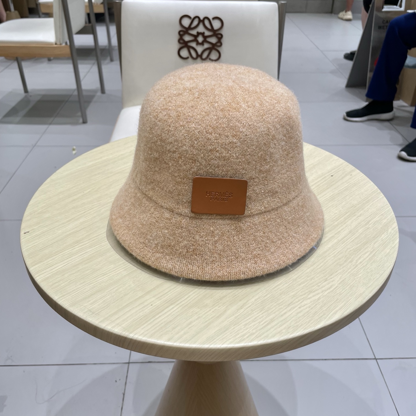  爱马仕 HERMES加厚保暖可折叠渔夫帽子显女秋脸潮小网红水桶纯色针织冬盆帽羊毛