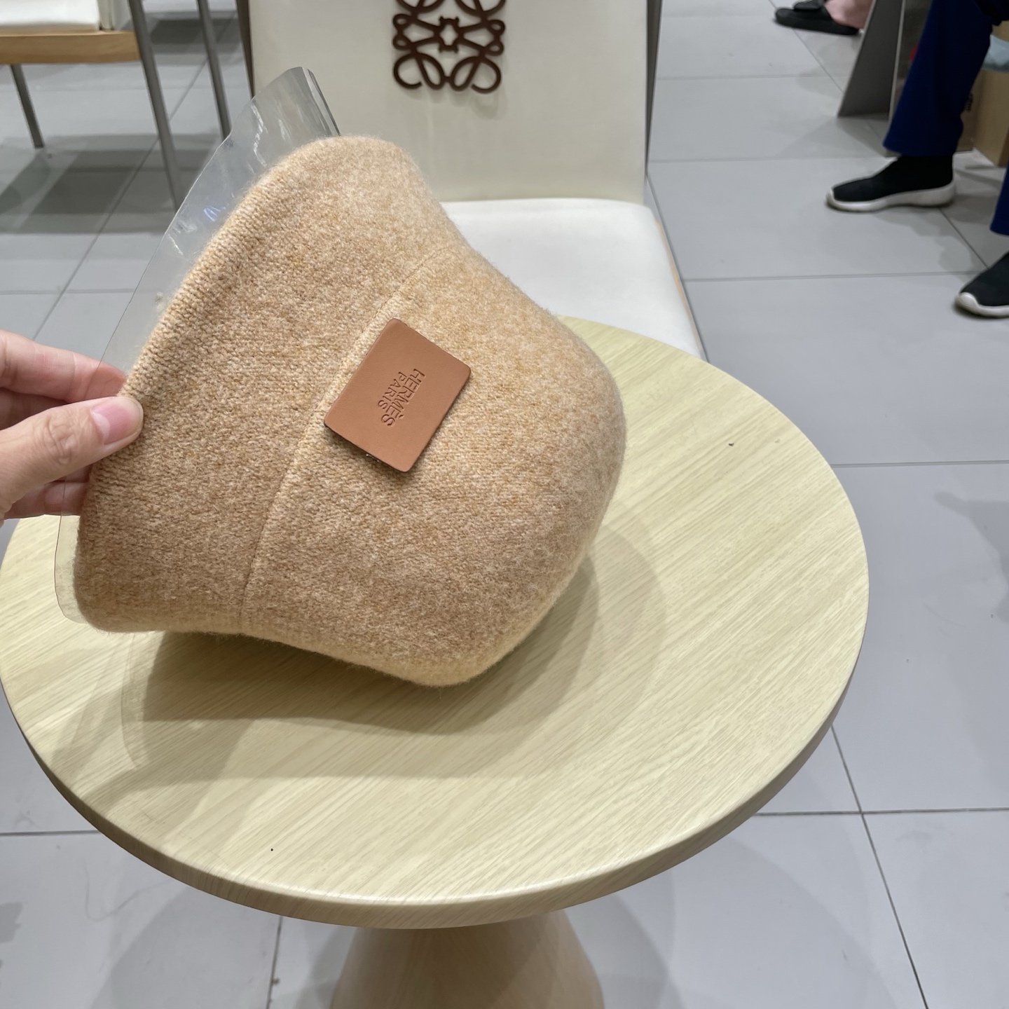  爱马仕 HERMES加厚保暖可折叠渔夫帽子显女秋脸潮小网红水桶纯色针织冬盆帽羊毛