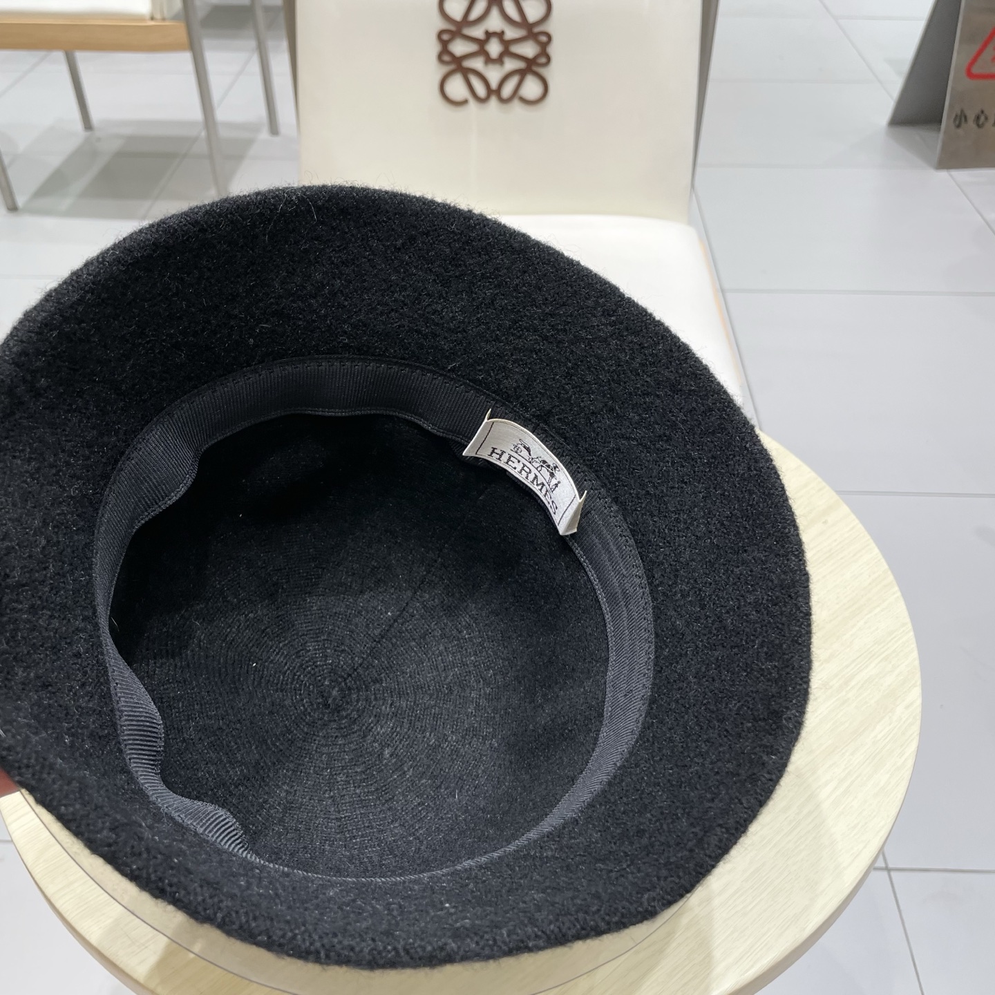  爱马仕 HERMES加厚保暖可折叠渔夫帽子显女秋脸潮小网红水桶纯色针织冬盆帽羊毛