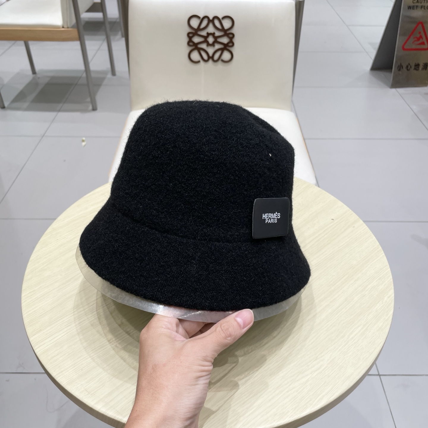  爱马仕 HERMES加厚保暖可折叠渔夫帽子显女秋脸潮小网红水桶纯色针织冬盆帽羊毛