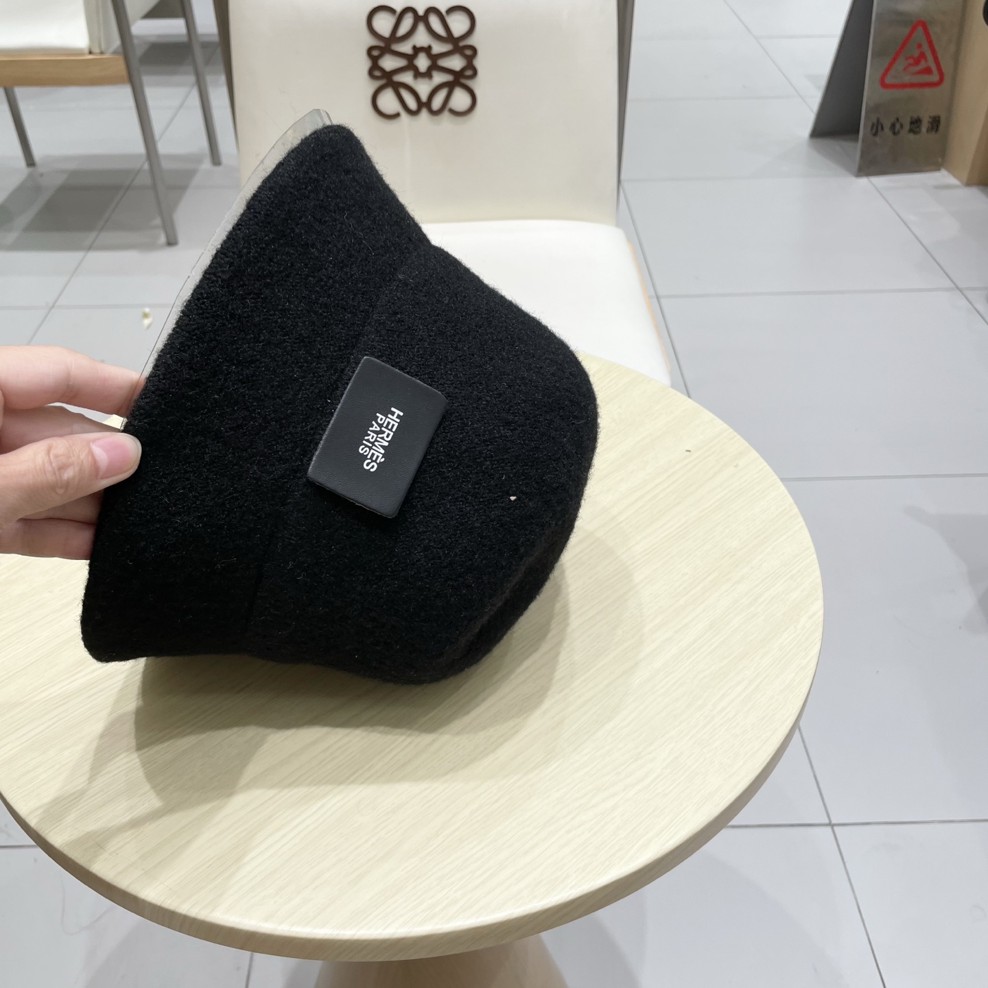  爱马仕 HERMES加厚保暖可折叠渔夫帽子显女秋脸潮小网红水桶纯色针织冬盆帽羊毛