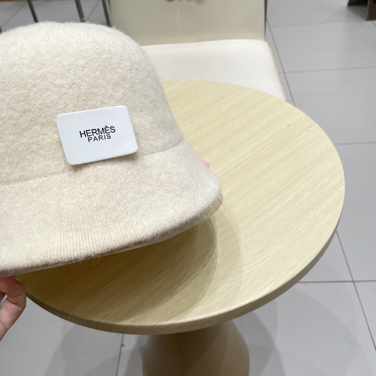  爱马仕 HERMES加厚保暖可折叠渔夫帽子显女秋脸潮小网红水桶纯色针织冬盆帽羊毛