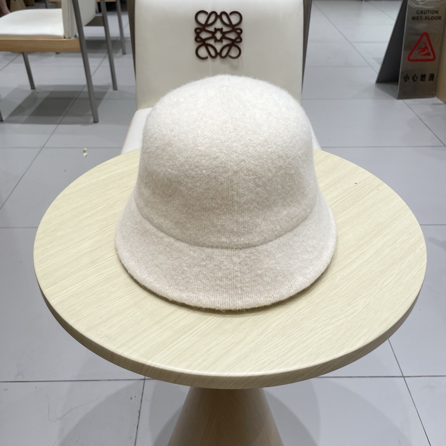  爱马仕 HERMES加厚保暖可折叠渔夫帽子显女秋脸潮小网红水桶纯色针织冬盆帽羊毛