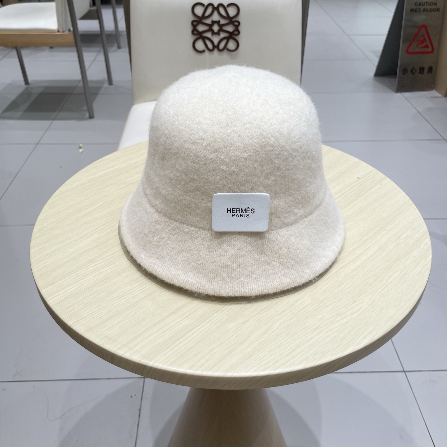  爱马仕 HERMES加厚保暖可折叠渔夫帽子显女秋脸潮小网红水桶纯色针织冬盆帽羊毛