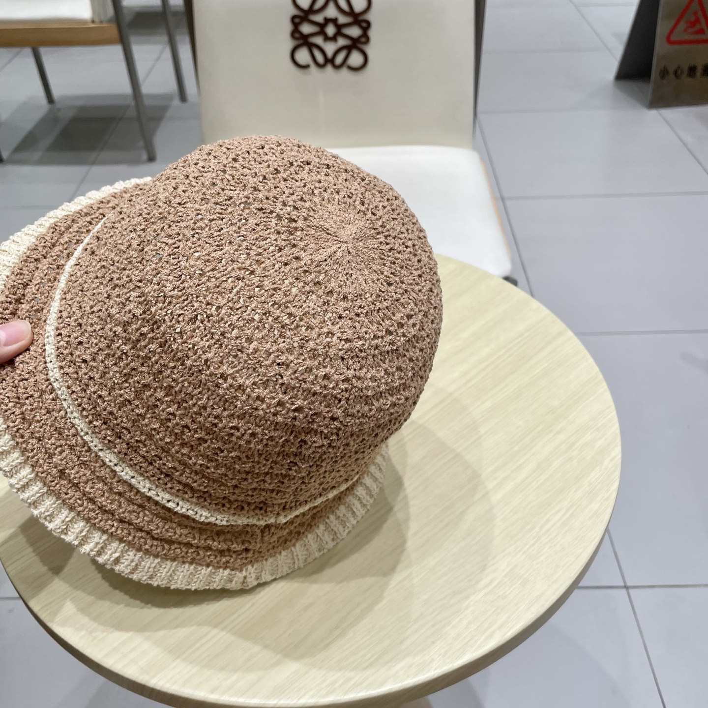  迪奥DIOR秋款日系复古镂空针织渔夫帽女文艺百搭显脸小水桶帽遮阳防晒盆帽