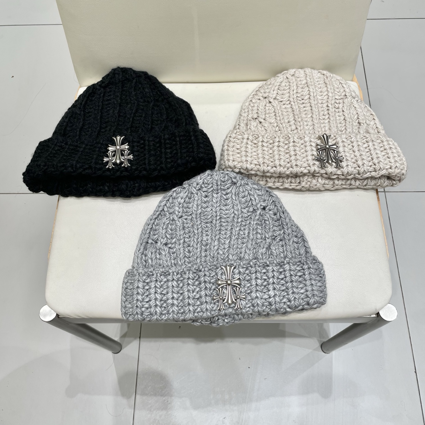 【克罗心】2025秋冬新款牛仔logo做旧男女款针织毛线帽#
很有质感的一款～百搭单品