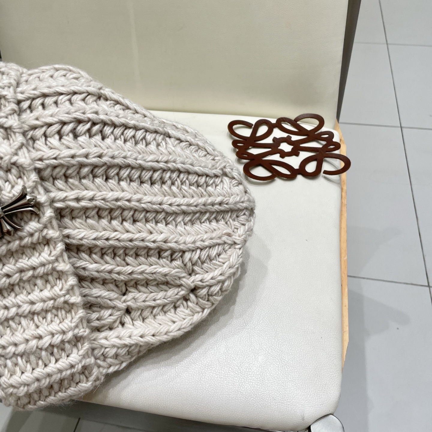 【克罗心】2025秋冬新款牛仔logo做旧男女款针织毛线帽#
很有质感的一款～百搭单品