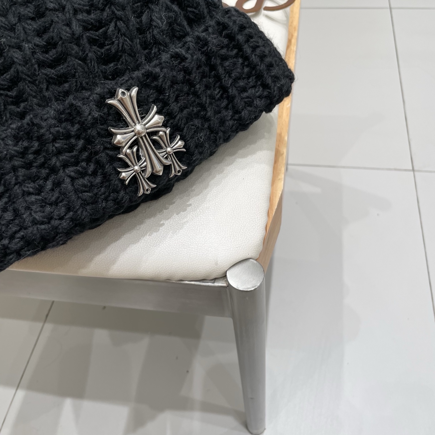 【克罗心】2025秋冬新款牛仔logo做旧男女款针织毛线帽#
很有质感的一款～百搭单品