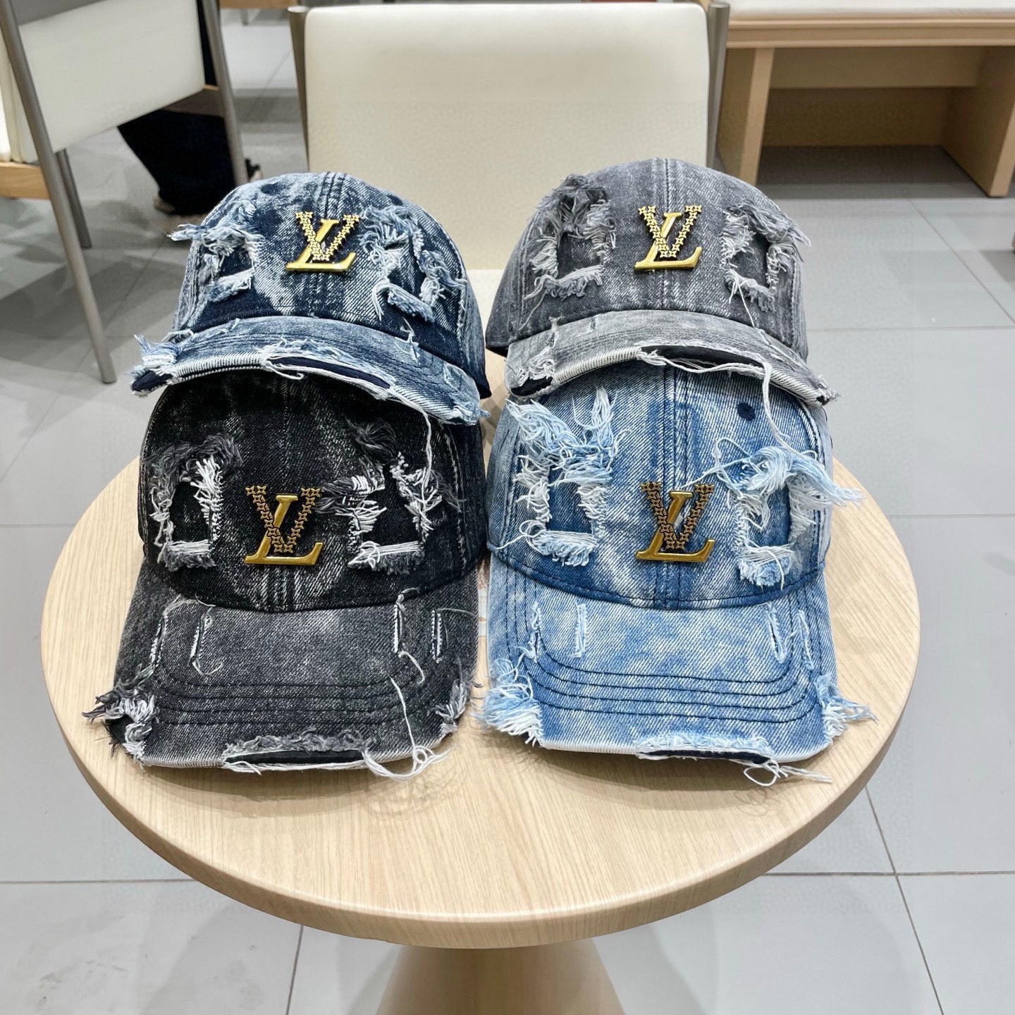 。LV路易威登🧢 官网高版出货，棒球帽，非常经典的经典，流行的复古美，四季可用，出门必备，非常显脸小