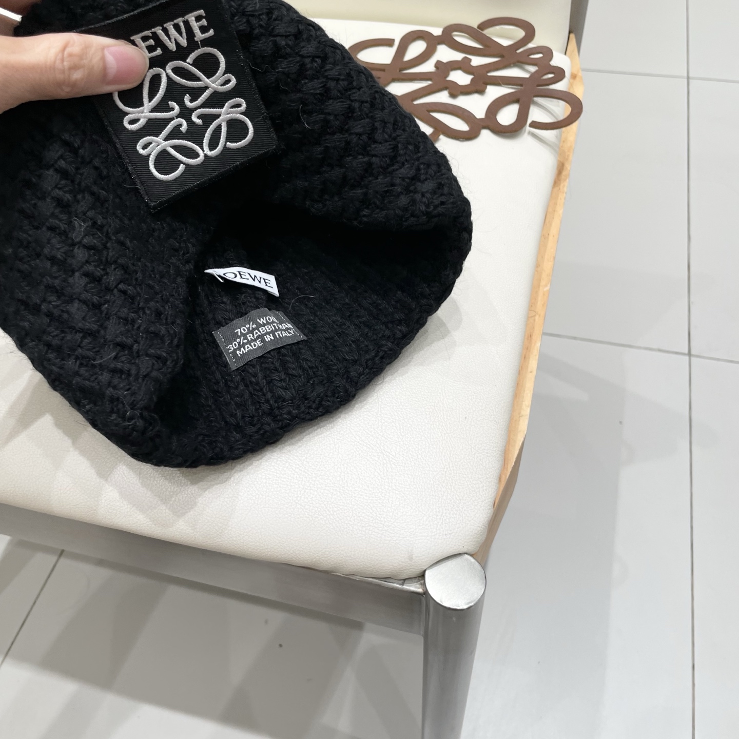   罗意威官方热卖爆款，羊毛针织毛线帽，百分之70羊毛，30兔毛，时尚好品质高端大气，超柔软！超火爆💖质