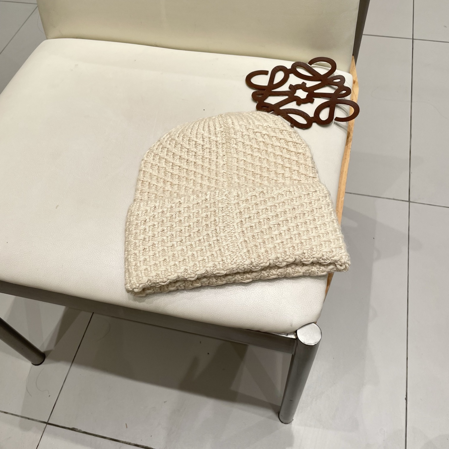   罗意威官方热卖爆款，羊毛针织毛线帽，百分之70羊毛，30兔毛，时尚好品质高端大气，超柔软！超火爆💖质