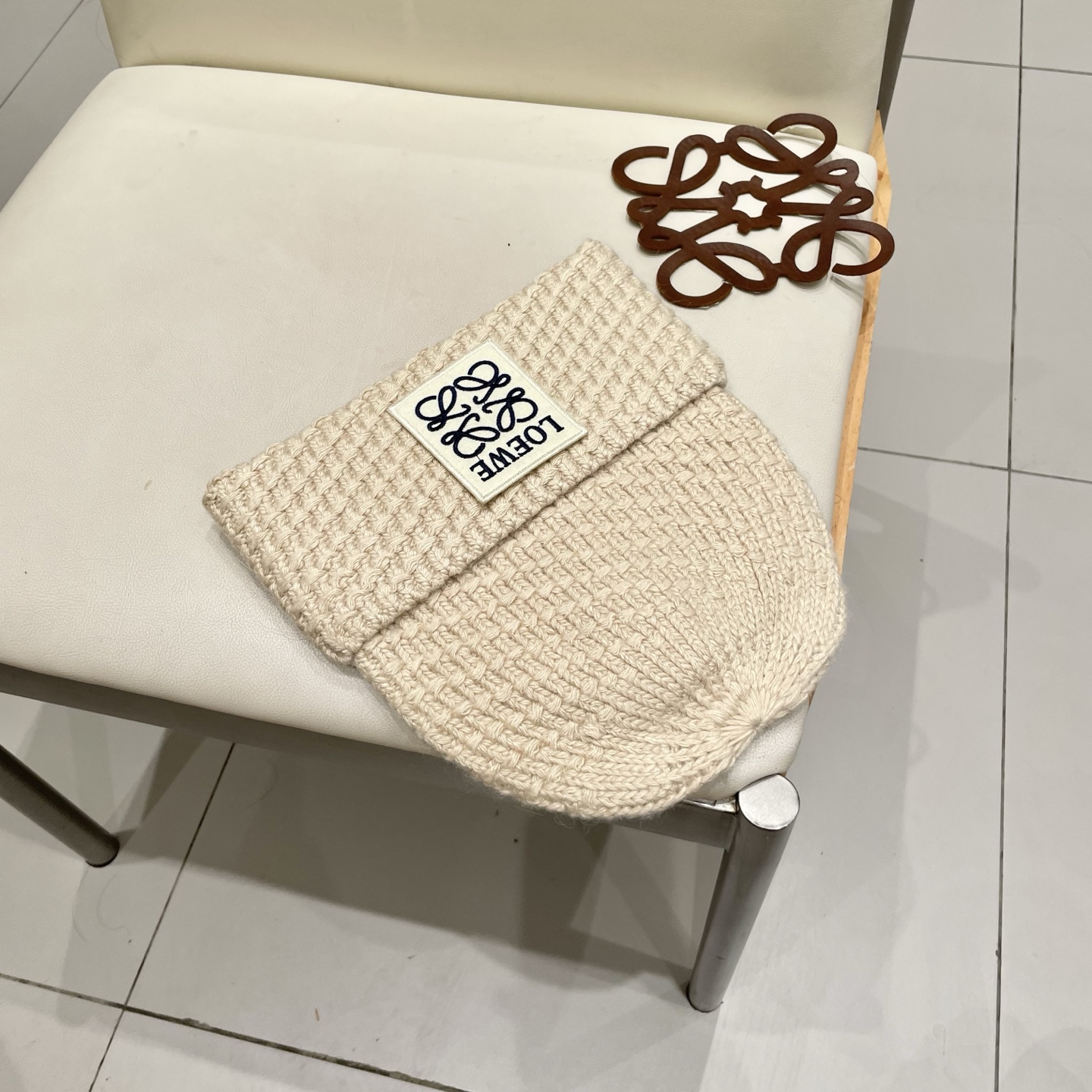   罗意威官方热卖爆款，羊毛针织毛线帽，百分之70羊毛，30兔毛，时尚好品质高端大气，超柔软！超火爆💖质