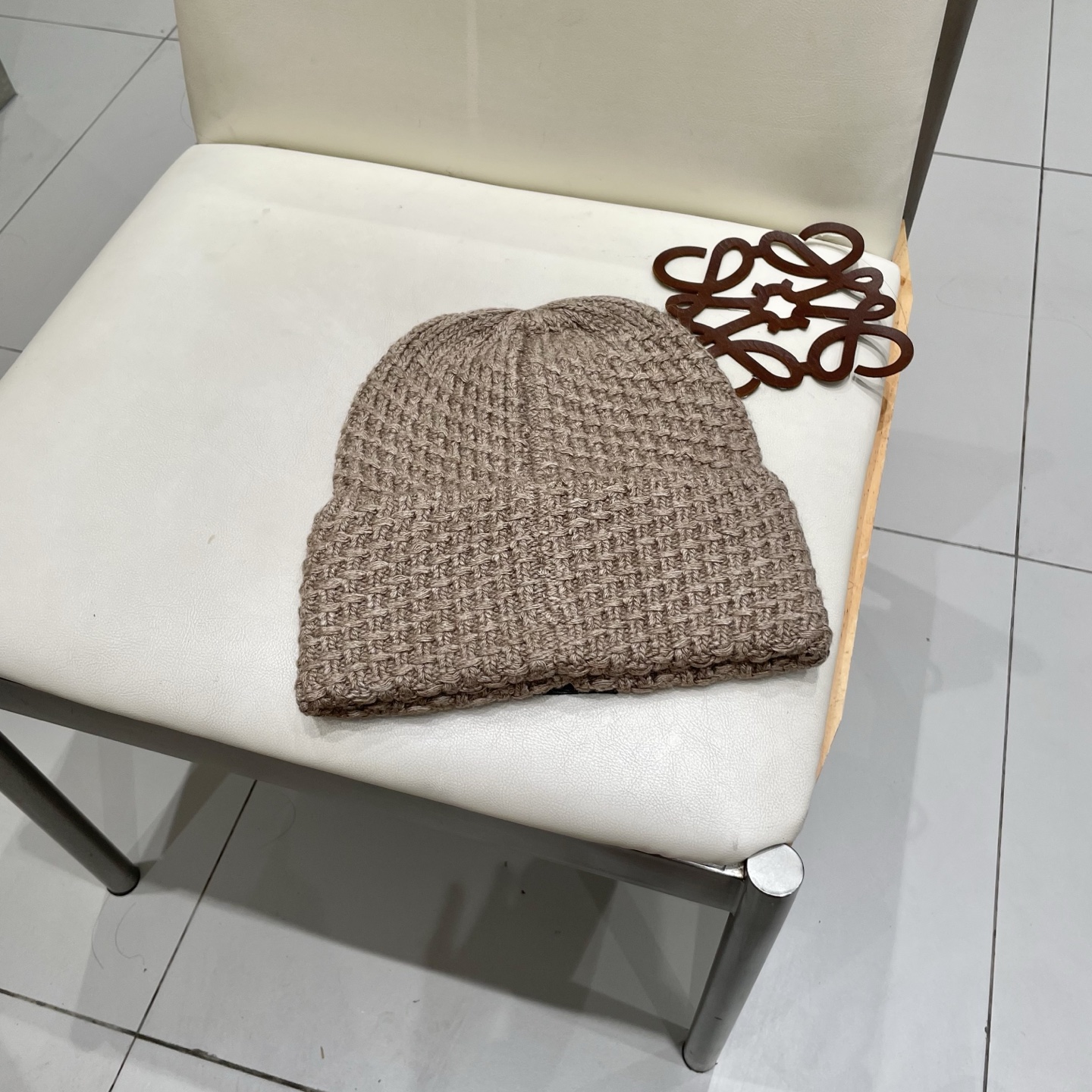   罗意威官方热卖爆款，羊毛针织毛线帽，百分之70羊毛，30兔毛，时尚好品质高端大气，超柔软！超火爆💖质