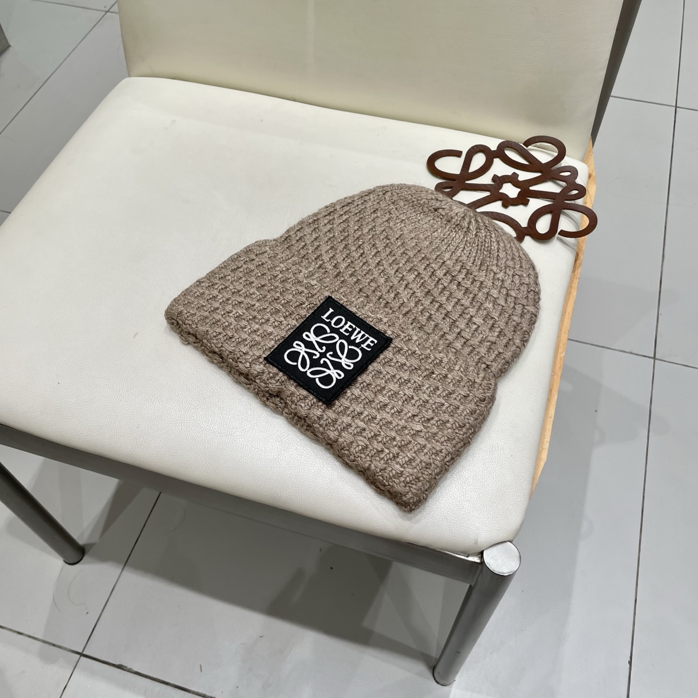   罗意威官方热卖爆款，羊毛针织毛线帽，百分之70羊毛，30兔毛，时尚好品质高端大气，超柔软！超火爆💖质