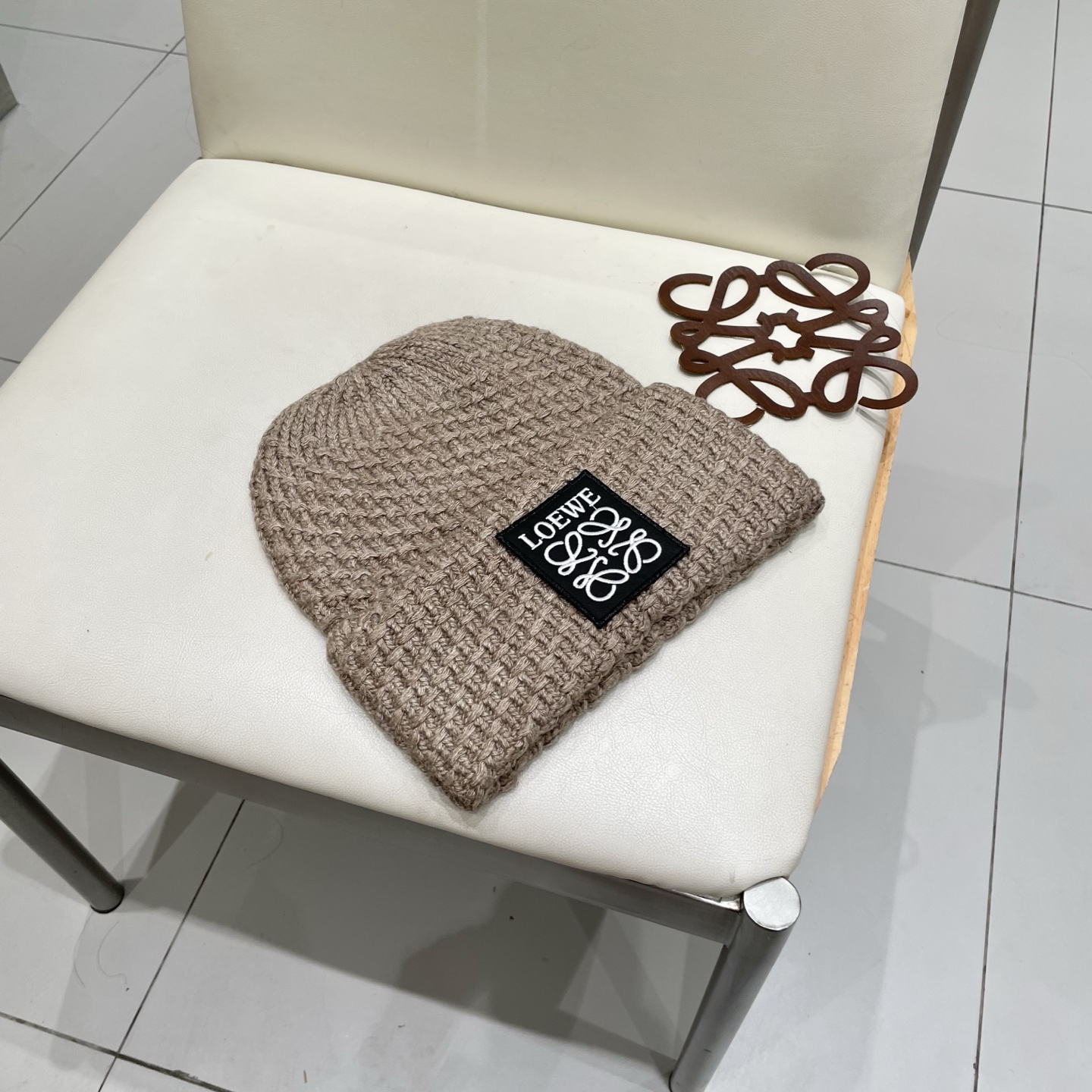   罗意威官方热卖爆款，羊毛针织毛线帽，百分之70羊毛，30兔毛，时尚好品质高端大气，超柔软！超火爆💖质