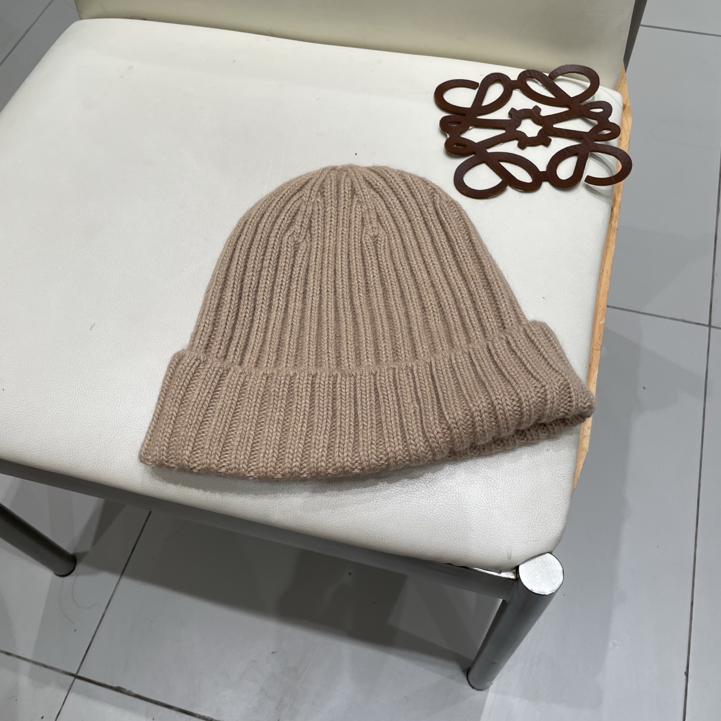  Chanel官网品质香奈儿秋冬网红时尚博主推荐款毛线帽，小红书爆款，手感超柔软舒适的针织线帽，弹性极佳