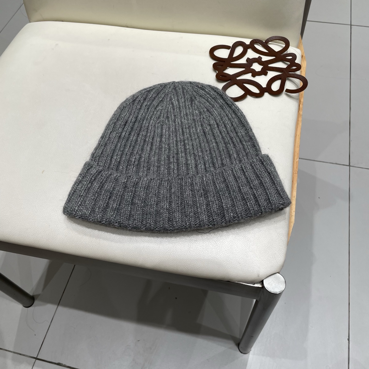  Chanel官网品质香奈儿秋冬网红时尚博主推荐款毛线帽，小红书爆款，手感超柔软舒适的针织线帽，弹性极佳