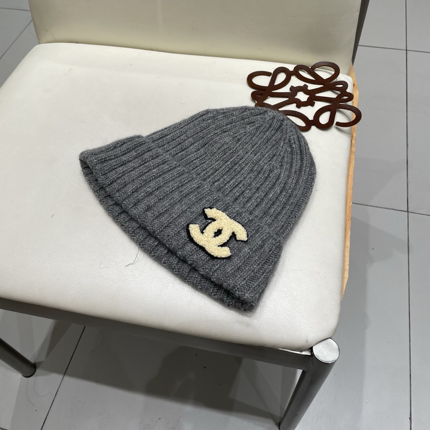  Chanel官网品质香奈儿秋冬网红时尚博主推荐款毛线帽，小红书爆款，手感超柔软舒适的针织线帽，弹性极佳