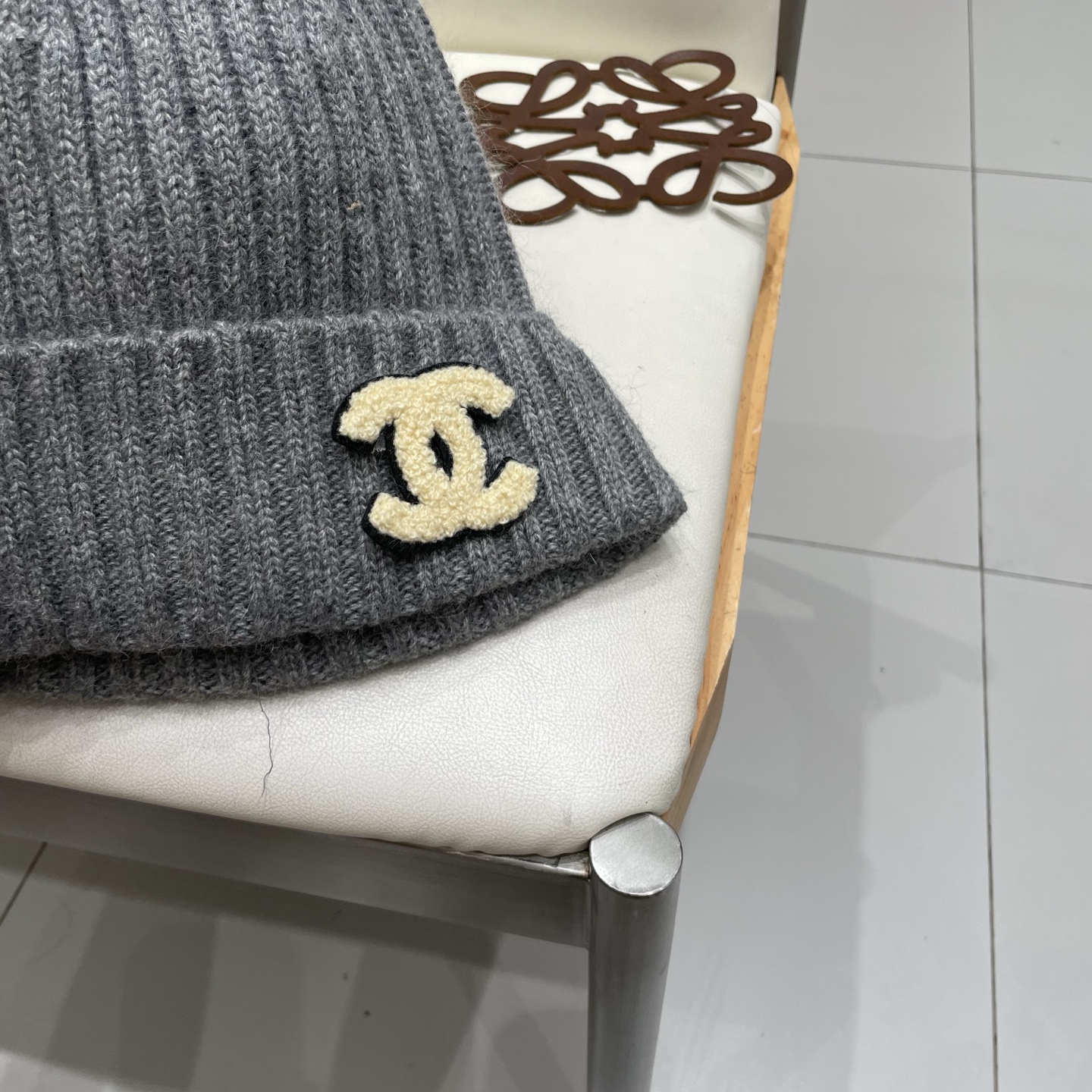  Chanel官网品质香奈儿秋冬网红时尚博主推荐款毛线帽，小红书爆款，手感超柔软舒适的针织线帽，弹性极佳