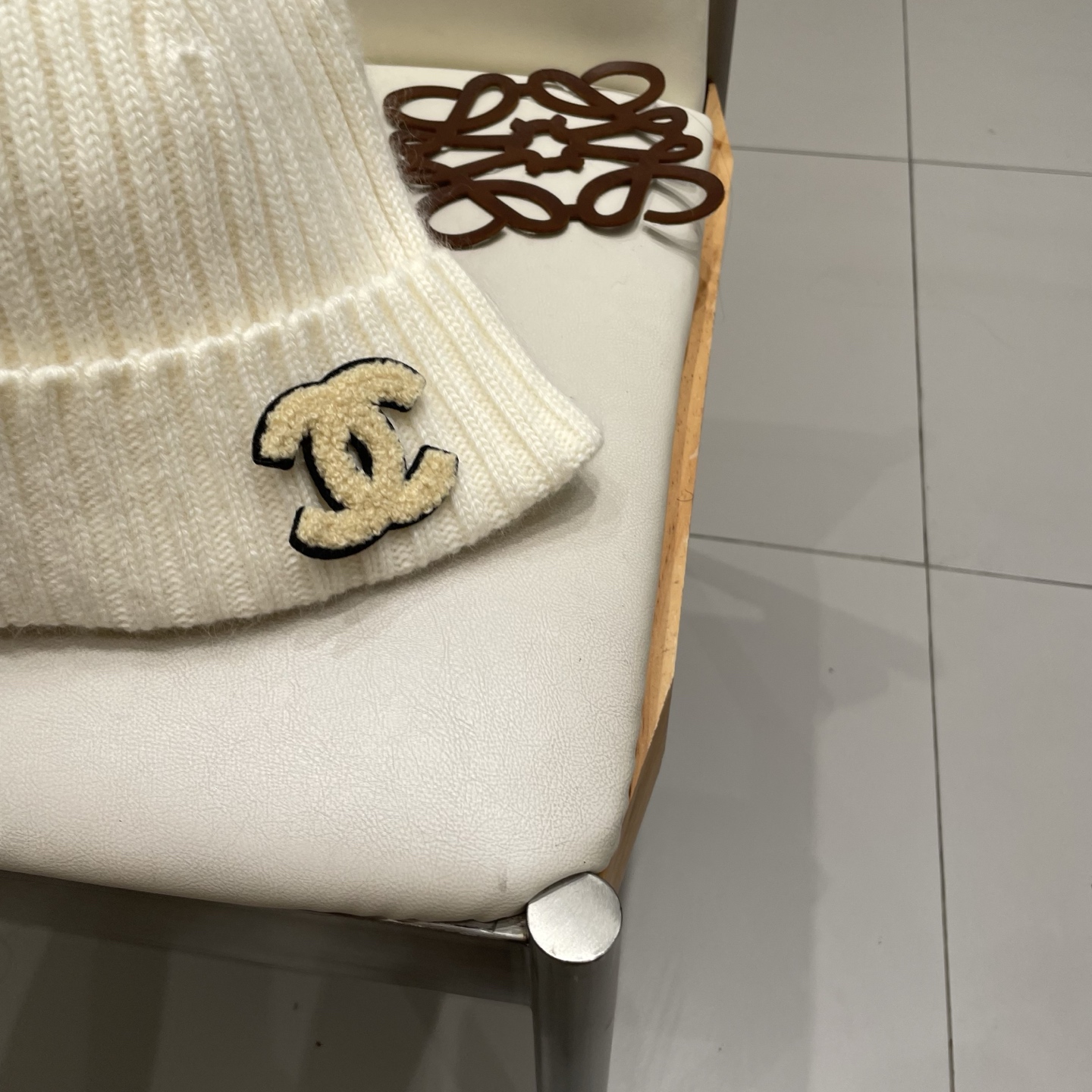  Chanel官网品质香奈儿秋冬网红时尚博主推荐款毛线帽，小红书爆款，手感超柔软舒适的针织线帽，弹性极佳