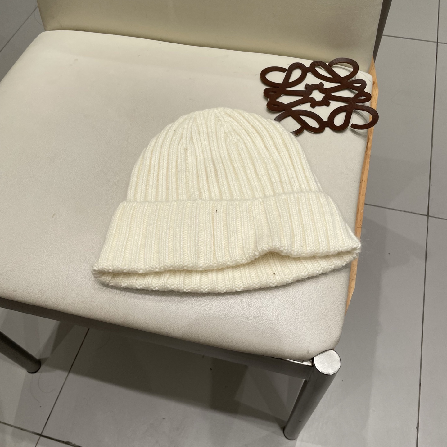  Chanel官网品质香奈儿秋冬网红时尚博主推荐款毛线帽，小红书爆款，手感超柔软舒适的针织线帽，弹性极佳