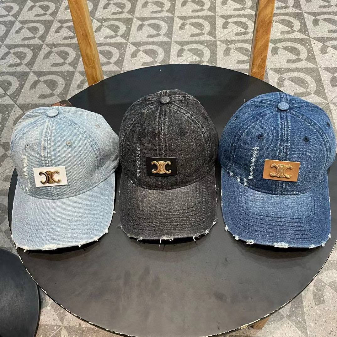   CELINE 塞琳 新款 🆕 棒球帽 🧢 
原单棒球帽 🧢原版1.1复刻 （对比 🆚 市场通货 
l