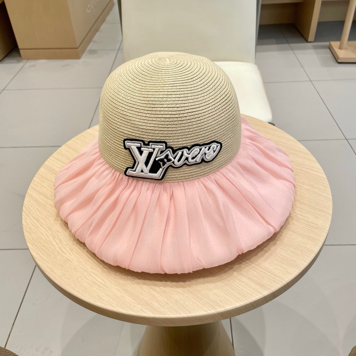  🧢路易威登棒球帽 LouisVuitton😍2025新款蝴蝶结渔夫帽子女夏季遮阳防晒大檐太阳草帽可折叠