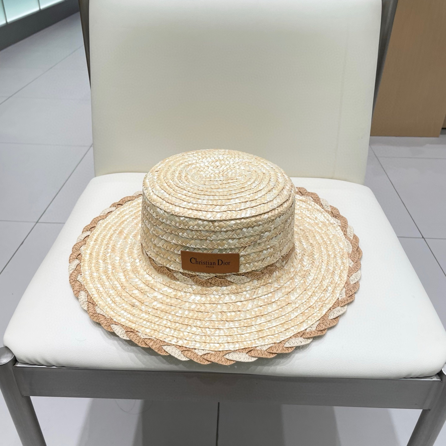   Dior迪奥25新款草帽，麦杆草拼接，头围57cm，超级名媛气质，