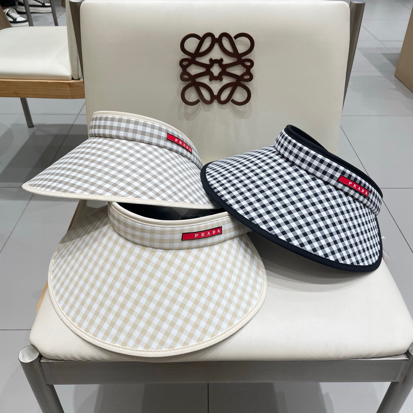  Prada普拉达新款空顶发箍遮阳帽，可调节，头围57cm