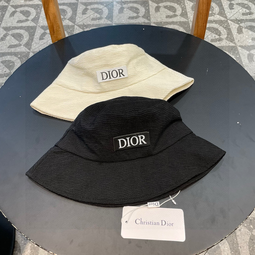   迪奥DIOR】官网同步上线 韩版新款英式运动款重工定制款11原单品质 男女通用渔夫帽 绵麻地质面料 