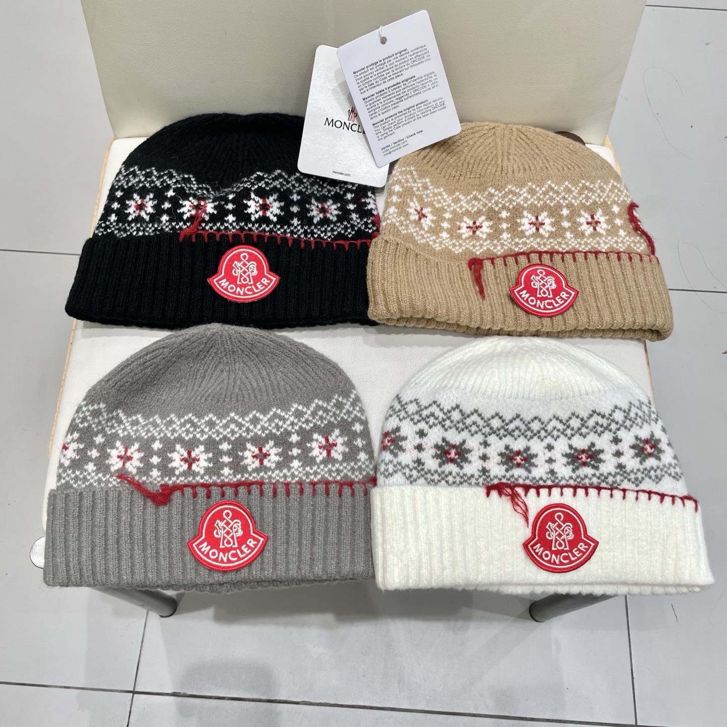  蒙口Moncler盟可睐💥官网经典针织帽，原单复刻.非常柔软亲肤，弹性很好💓有质感又非常百搭的款式~保