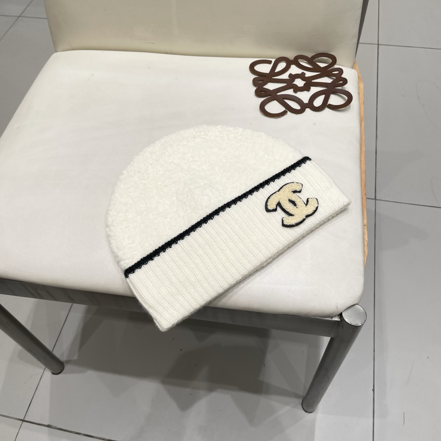  Chanel香奈儿热卖爆款，羊毛针织毛线帽，时尚好品质高端大气，超柔软！超火爆💖质感很赞，出街超好搭配