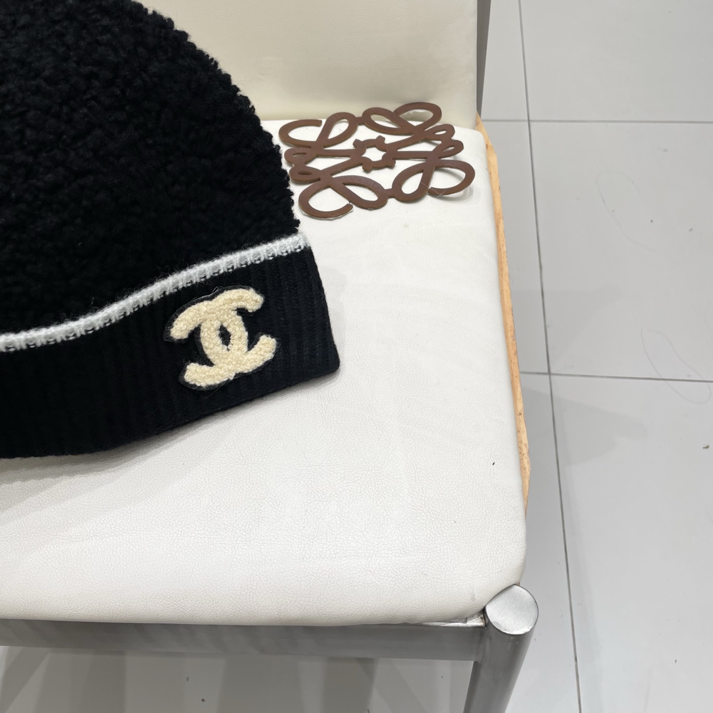  Chanel香奈儿热卖爆款，羊毛针织毛线帽，时尚好品质高端大气，超柔软！超火爆💖质感很赞，出街超好搭配