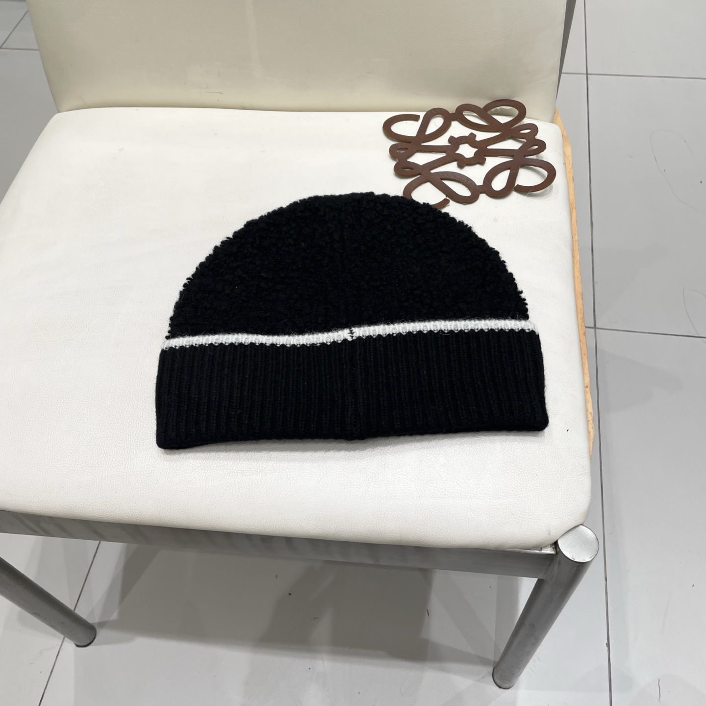  Chanel香奈儿热卖爆款，羊毛针织毛线帽，时尚好品质高端大气，超柔软！超火爆💖质感很赞，出街超好搭配