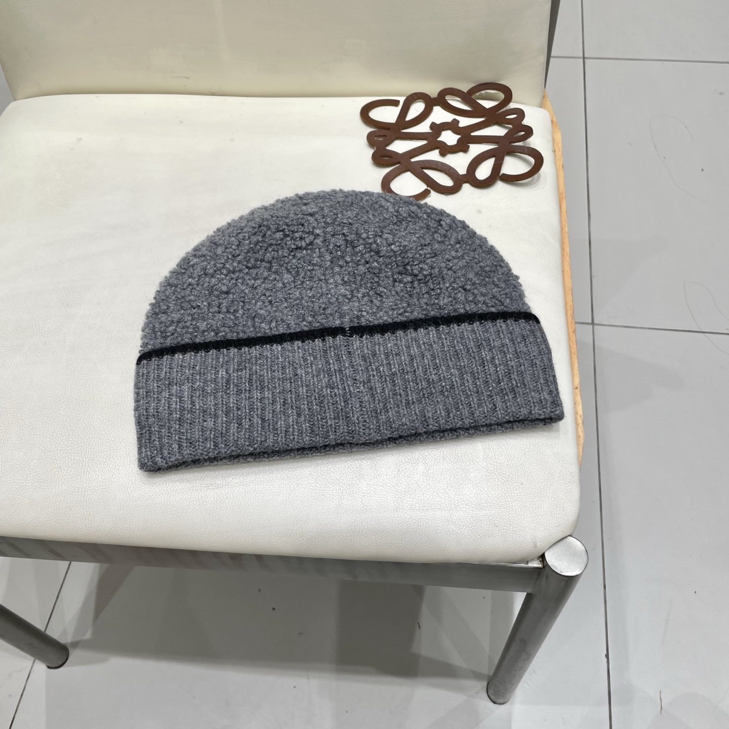  Chanel香奈儿热卖爆款，羊毛针织毛线帽，时尚好品质高端大气，超柔软！超火爆💖质感很赞，出街超好搭配