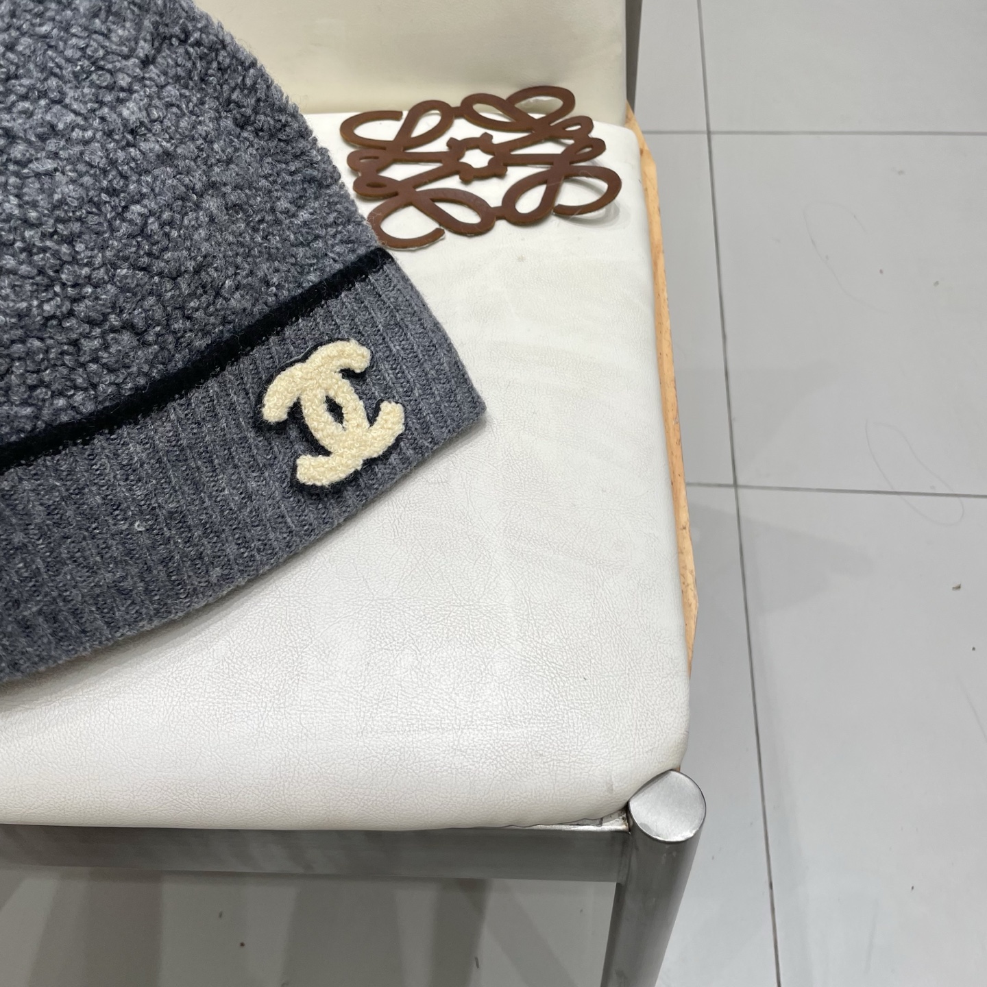  Chanel香奈儿热卖爆款，羊毛针织毛线帽，时尚好品质高端大气，超柔软！超火爆💖质感很赞，出街超好搭配