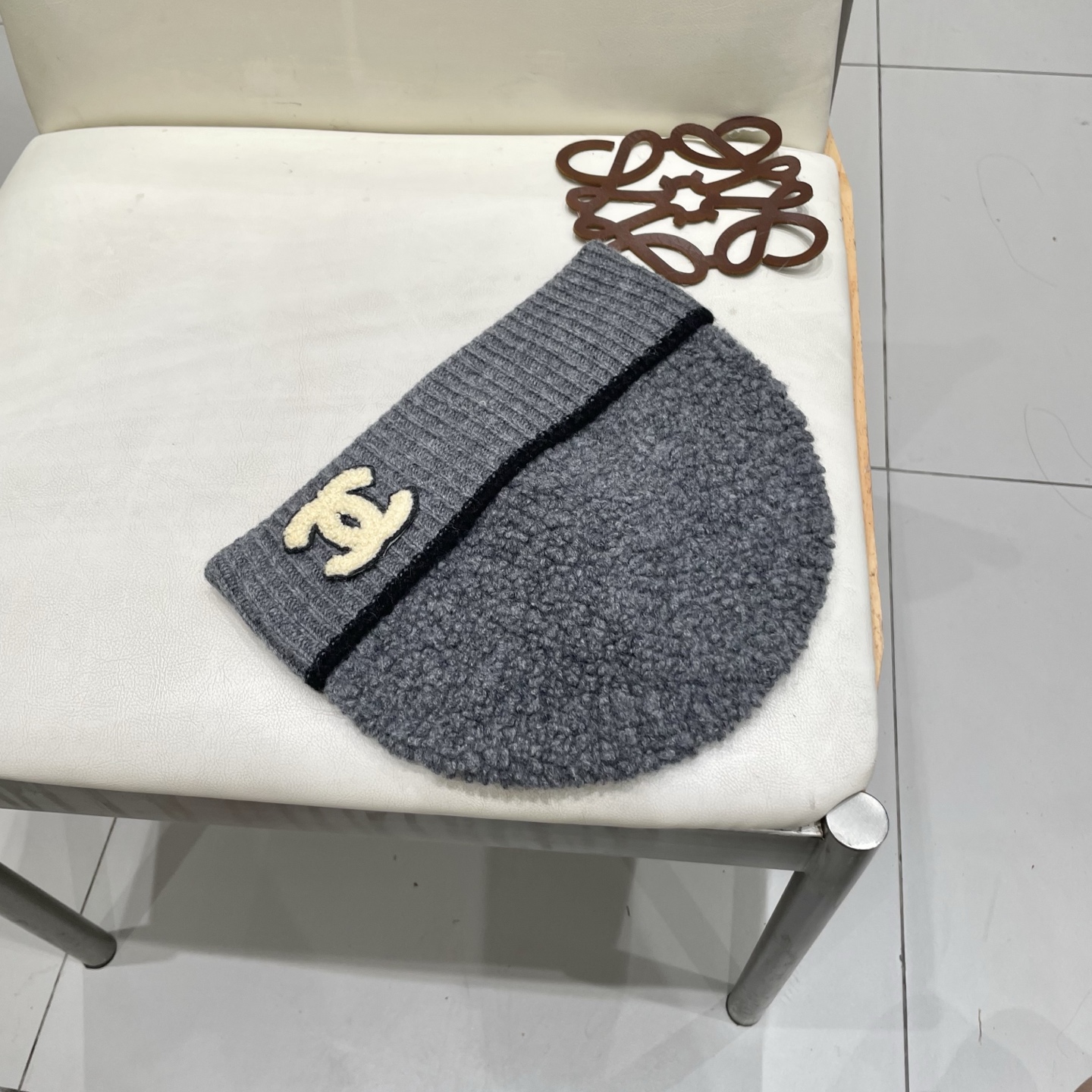  Chanel香奈儿热卖爆款，羊毛针织毛线帽，时尚好品质高端大气，超柔软！超火爆💖质感很赞，出街超好搭配