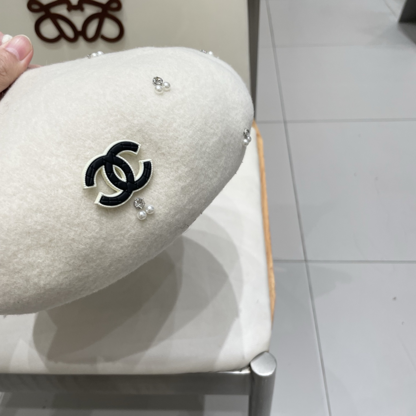  chanel香奈儿手工珍珠时尚百搭贝雷帽女秋冬新款优雅气质羊毛画家帽显脸小