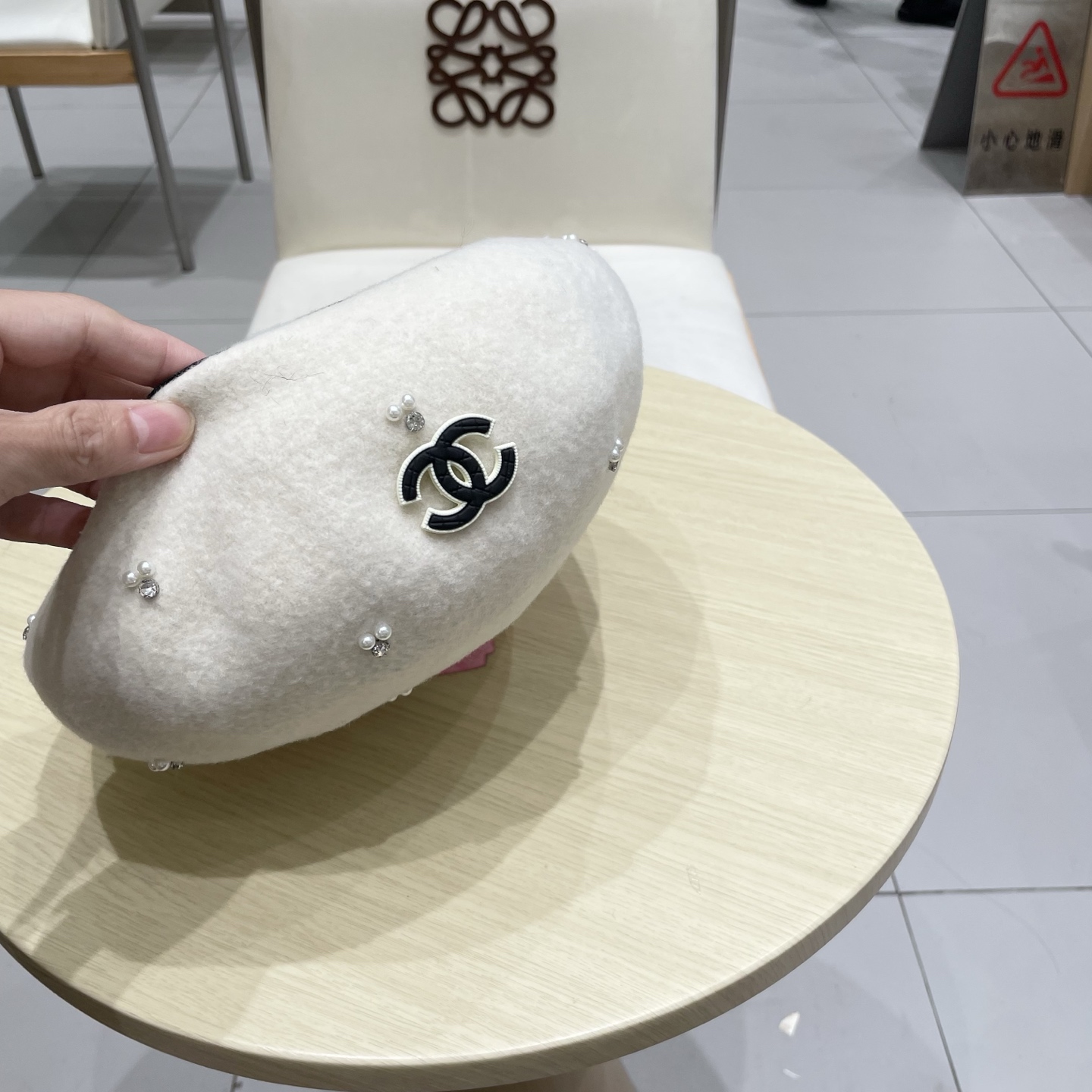  chanel香奈儿手工珍珠时尚百搭贝雷帽女秋冬新款优雅气质羊毛画家帽显脸小