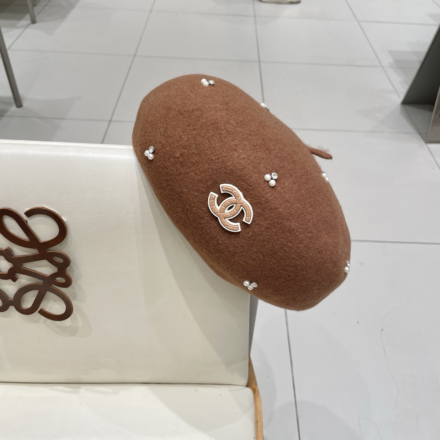  chanel香奈儿手工珍珠时尚百搭贝雷帽女秋冬新款优雅气质羊毛画家帽显脸小