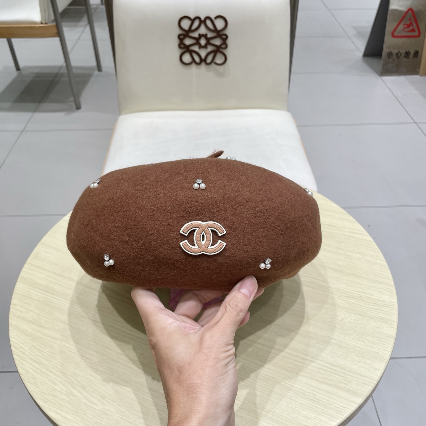  chanel香奈儿手工珍珠时尚百搭贝雷帽女秋冬新款优雅气质羊毛画家帽显脸小