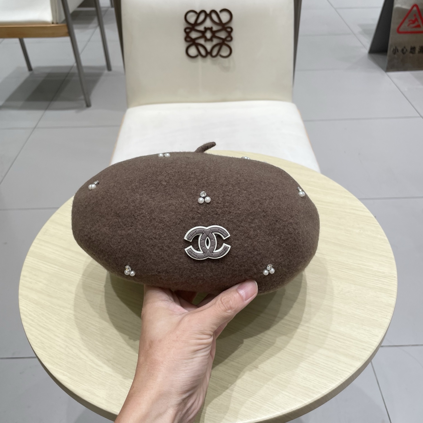  chanel香奈儿手工珍珠时尚百搭贝雷帽女秋冬新款优雅气质羊毛画家帽显脸小