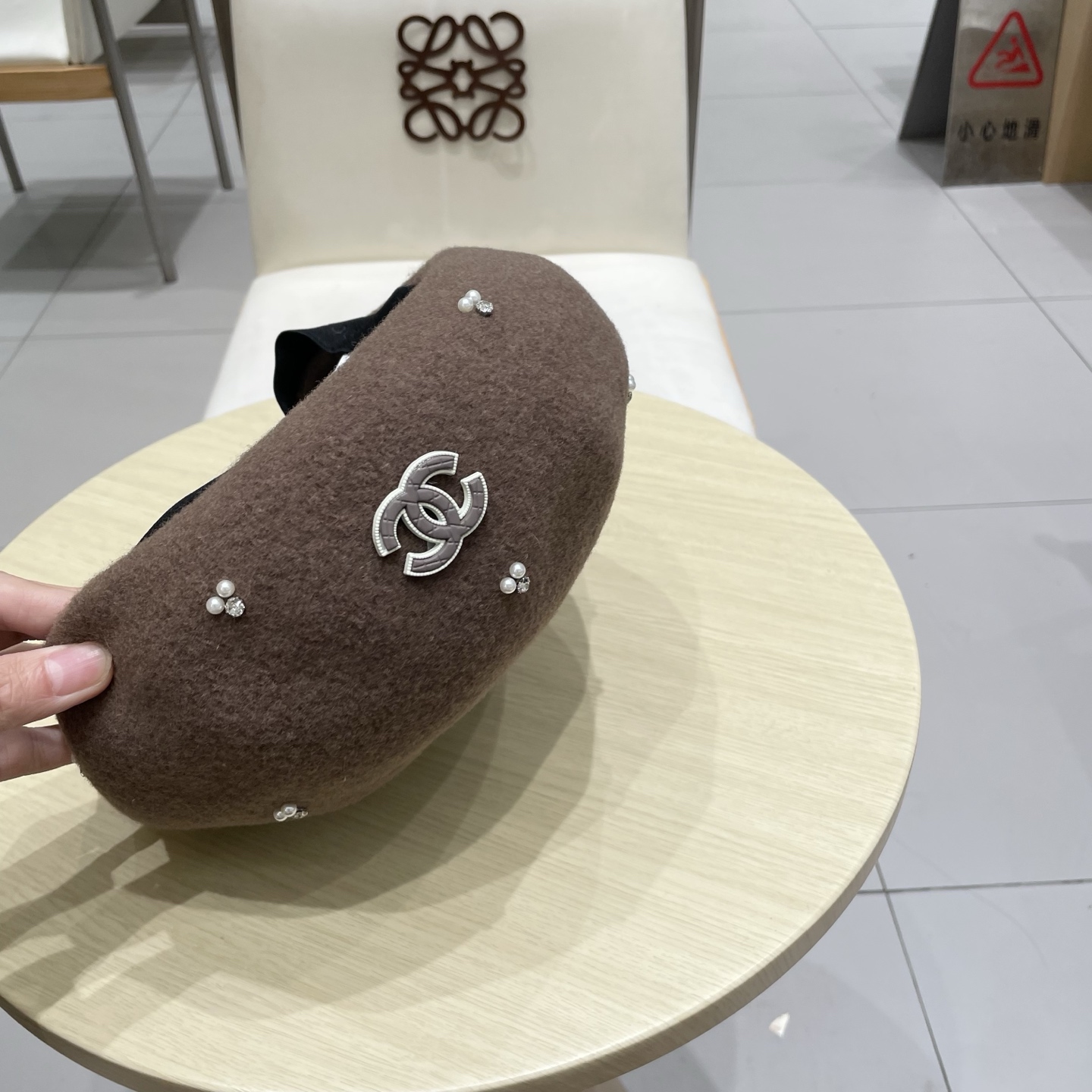  chanel香奈儿手工珍珠时尚百搭贝雷帽女秋冬新款优雅气质羊毛画家帽显脸小