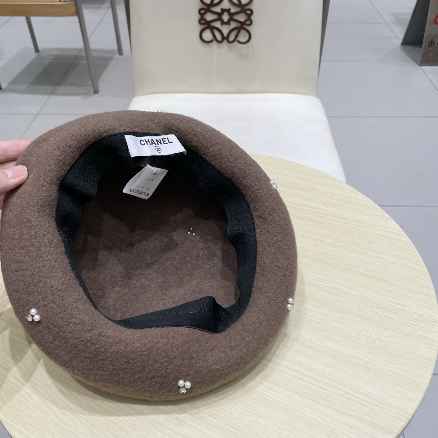  chanel香奈儿手工珍珠时尚百搭贝雷帽女秋冬新款优雅气质羊毛画家帽显脸小