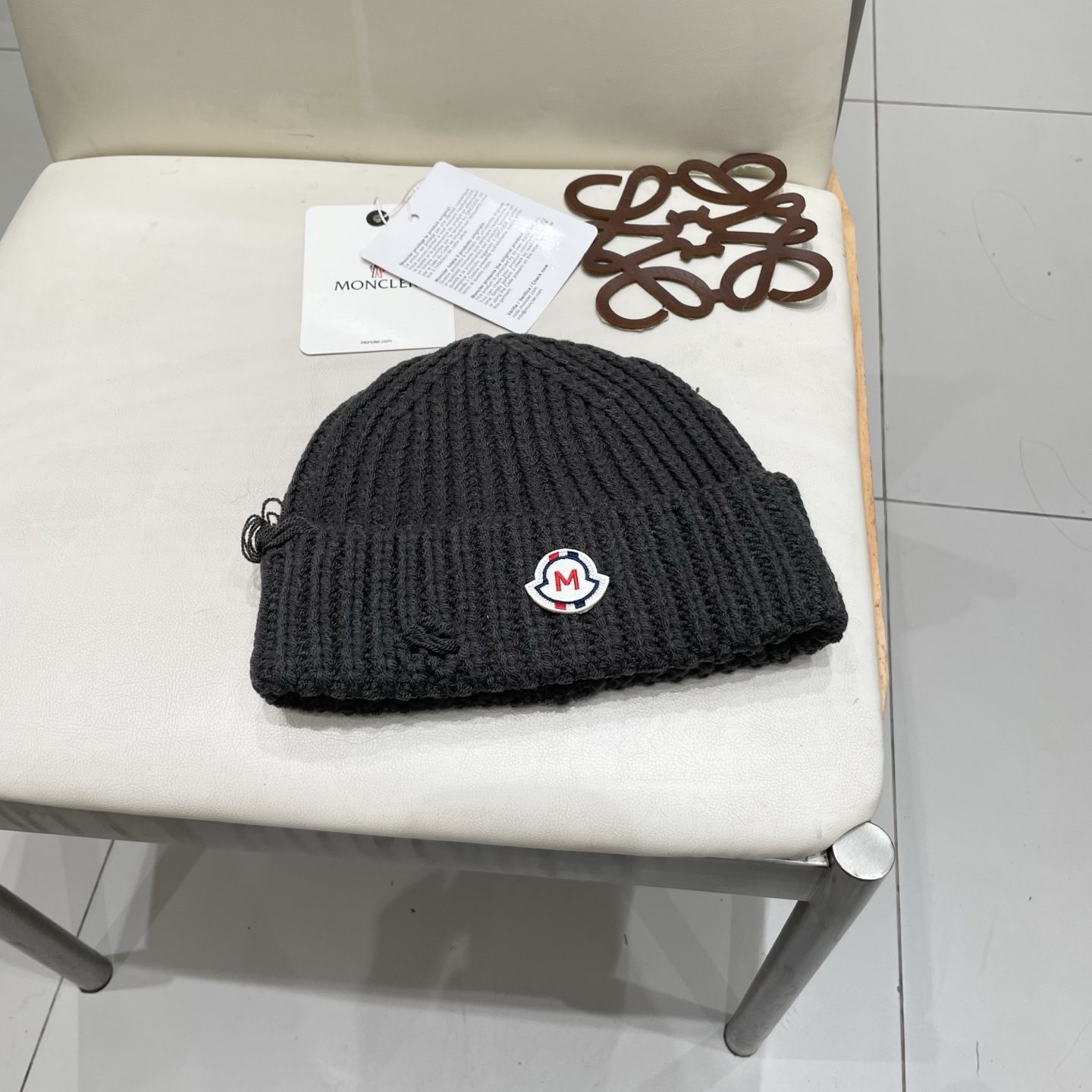 【MONCELER蒙口】2025秋冬新款兔毛毛线帽，设计款男女可戴，出街超好搭配！