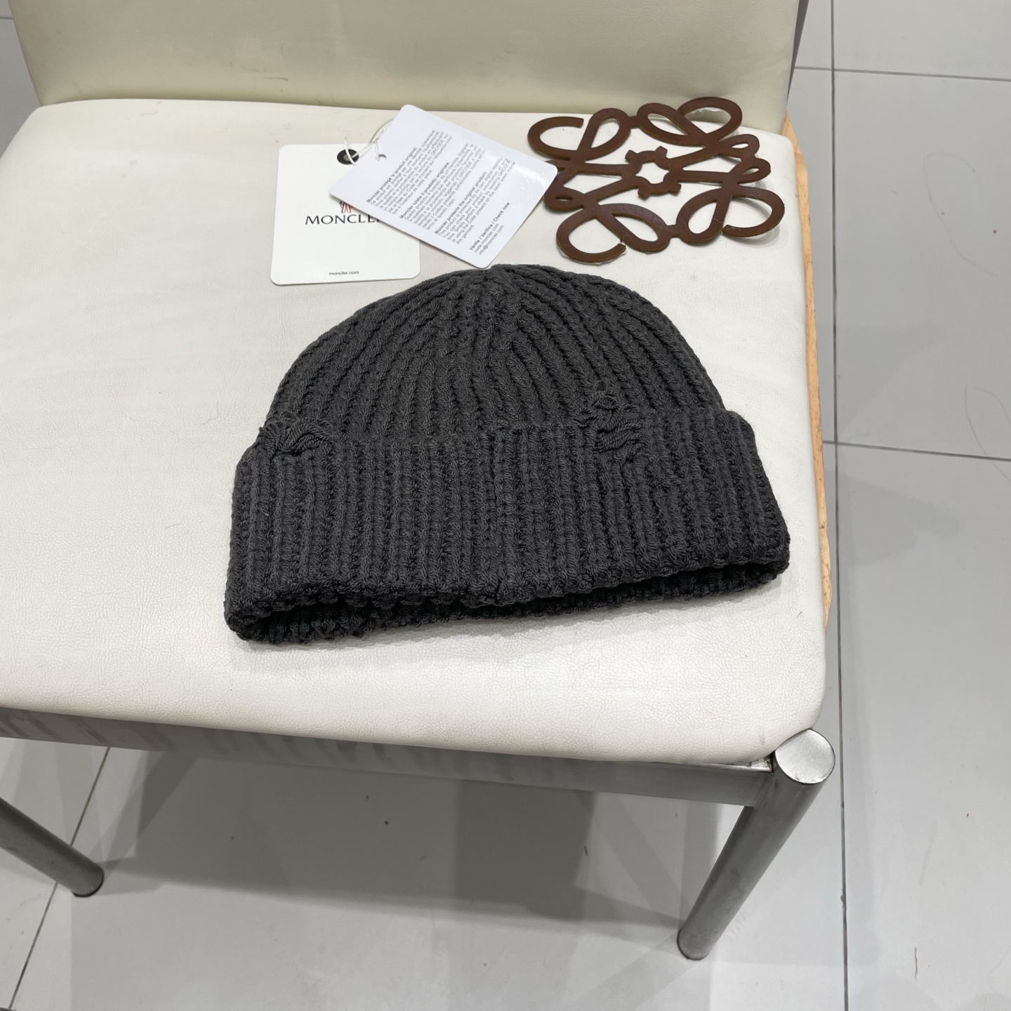  【MONCELER蒙口】2025秋冬新款兔毛毛线帽，设计款男女可戴，出街超好搭配！