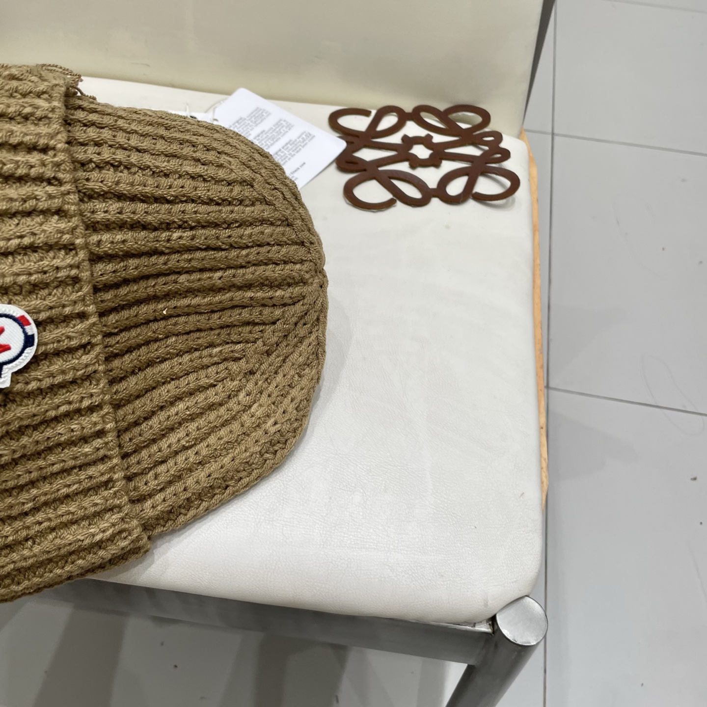  【MONCELER蒙口】2025秋冬新款兔毛毛线帽，设计款男女可戴，出街超好搭配！