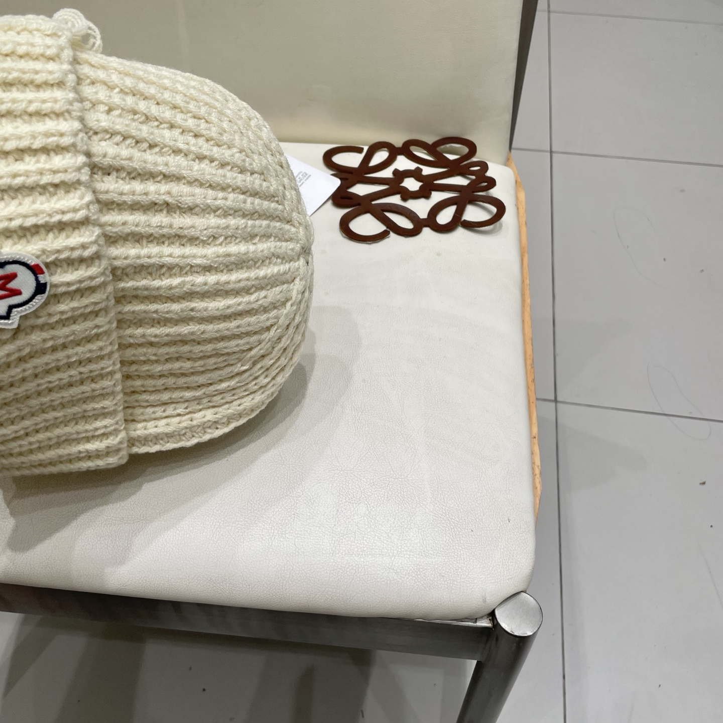  【MONCELER蒙口】2025秋冬新款兔毛毛线帽，设计款男女可戴，出街超好搭配！